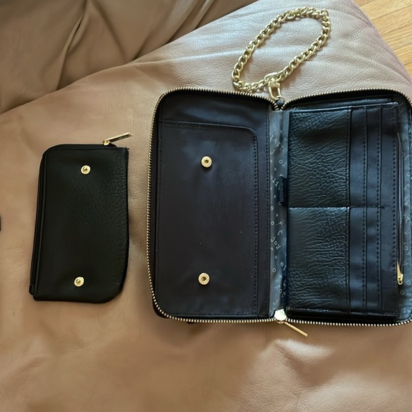 Olivia + Joy Wallet / Wristlet/ Clutch (new) - Picture 6 of 9